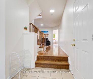 For Lease - 42 Trumpet Valley Boulevard, Brampton, Ontario - Photo 2