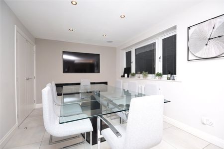 7, Westwood Side, Morley, Leeds, West Yorkshire, LS27 9HR - Photo 4