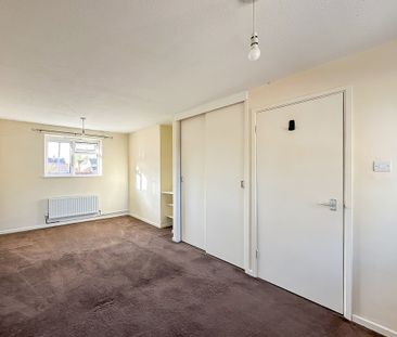 Bedford Close, Wyton, Huntingdon - Photo 6