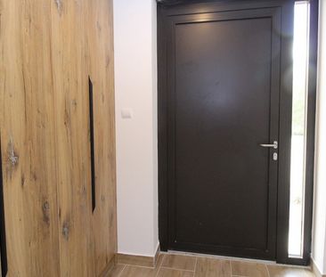 2-pkojowe mieszkanie z niezależnym wejściem - Photo 6