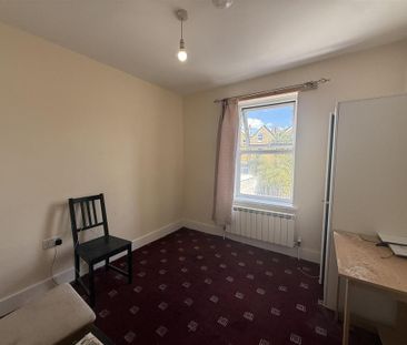 House share to rent - Photo 1
