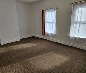 3 Bed Terraced House, Wimborne Road, LU1 - Photo 1