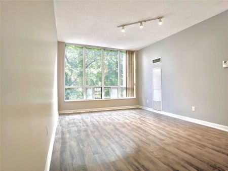 For Lease - 33 Sheppard Avenue Unit# 212, Toronto, Ontario - Photo 2