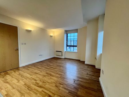 2 Bed Flat, Queens Road, NG2 - Photo 4