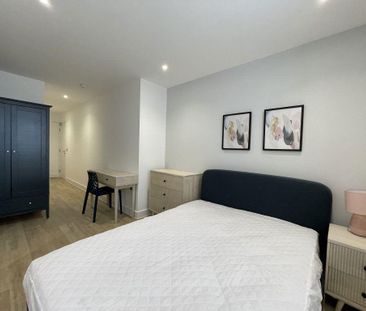 1 bedroom in a house share to rent - Photo 4