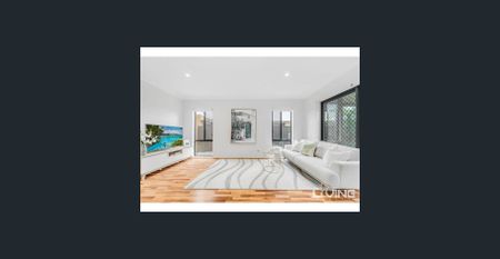 Spacious Double-Storey Family Home with Solar Panels & Multi-Purpose Room - Photo 2