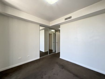 2 Bedrooms + One Study Apartment in Hillsdale Don't Miss Out - Photo 4