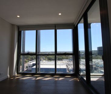 MODERN ONE BEDROOM+STUDY IN THE HEART OF MACQUARIE PARK. Move in Now! - Photo 1