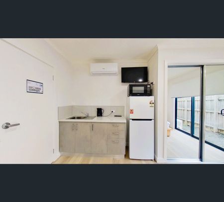 5a/66 Anzac Ave, Seymour, Vic 3660 - Photo 5