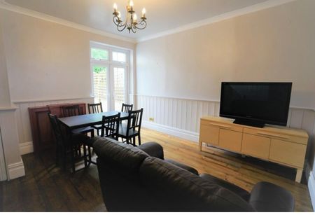 5 Bed Terraced House, Cottrell Road, BS5 - Photo 2