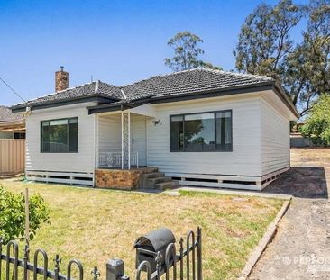 14 Mahon Avenue, Kennington VIC 3550 - House For Rent | Domain - Photo 5