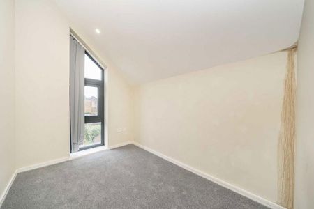 3 bedroom detached house to rent - Photo 4