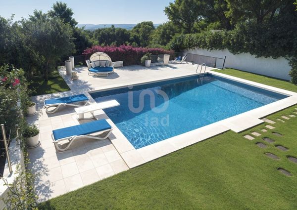 Barcelona, Catalonia 08870