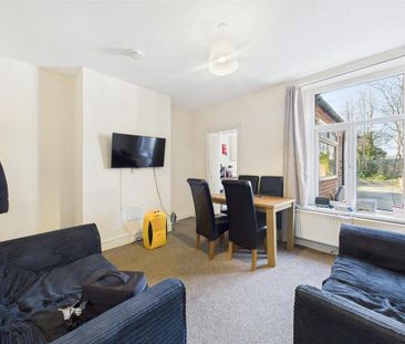 4 bedroom private hall to rent - Photo 5