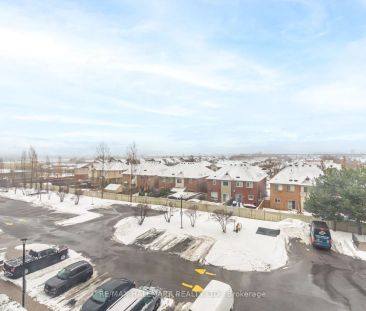 18 Mondeo Drive #436 - Photo 1