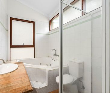 Beach Side Single-Level Villa - Photo 5