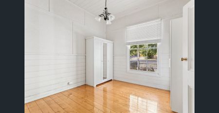 Convenient Location - Photo 3