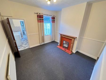 2 bedroom terraced house to rent - Photo 3