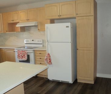 For Lease - 43 Spitfire Drive Unit# Upper Unit, Hamilton, Ontario - Photo 2