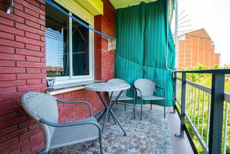 Carrer de Sants, Barcelona, Catalonia 08014 - Photo 4