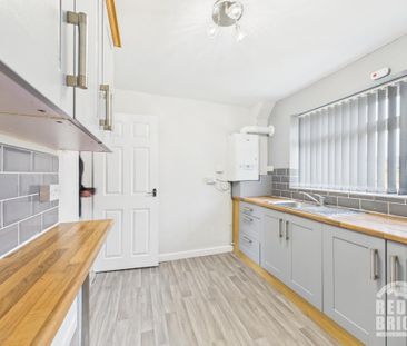 3 bedroom semi-detached house to rent - Photo 6