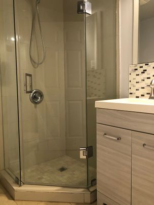 For Lease - 197 Dundas Street Unit# B, Toronto, Ontario - Photo 1