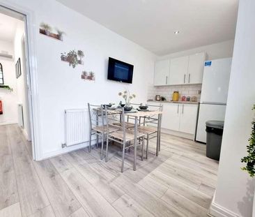 Victor Avenue, Bury, Greater Manchester, BL9 - Photo 1