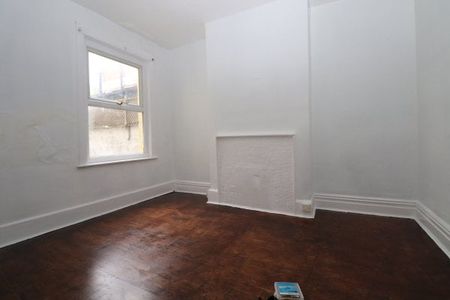 St. Andrews Road, Clacton-on-Sea, CO15, Property for rent - Photo 3