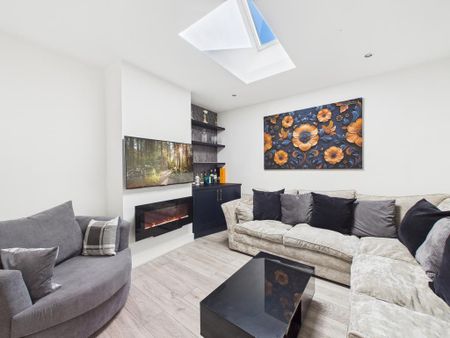 5 bedroom chalet to rent - Photo 2