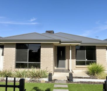 3 Bedroom Family Home - Photo 2