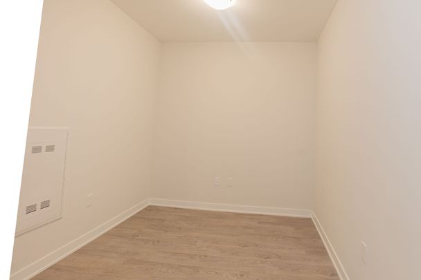 For Lease - 4675 Metcalfe Avenue Unit# 101, Mississauga, Ontario - Photo 1