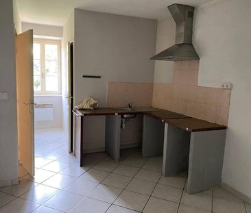 Location appartement 3 pièces 78 m² à Les Vans (07140) 4 - Photo 3