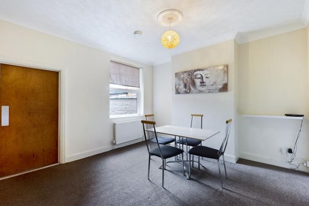 4 bedroom house to rent - Photo 1