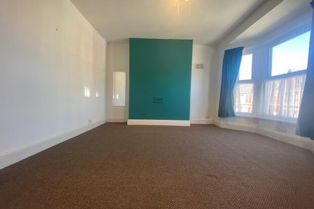 Connaught Road , L7 - Photo 2