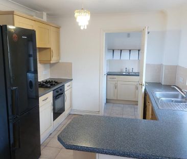 3 bedroom terraced house to rent - Photo 6