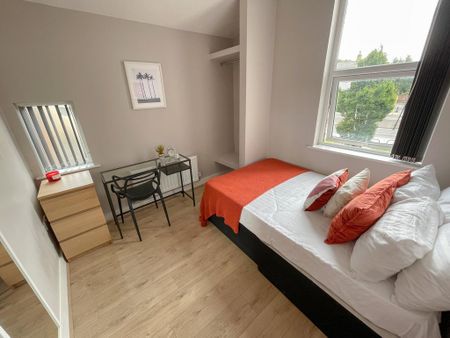 4 bedroom terraced house to rent - Photo 5