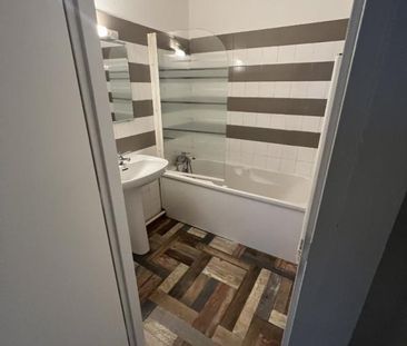 Location Appartement 2 pièces 42m² ANDERNOS LES BAINS 33510 - Photo 4