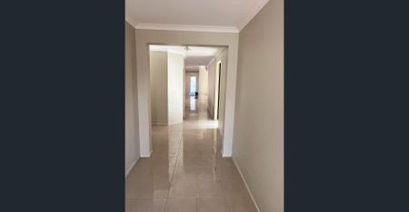 Newly Renovated House in Truganina - Photo 3