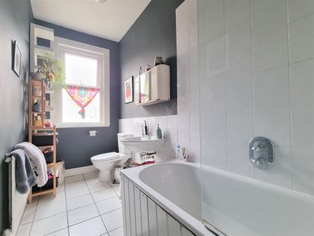 Devonshire Road, Honor Oak, SE23, London - Photo 3