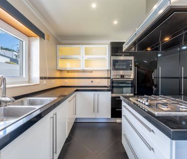 Luxury 6 bedroom Detached House for rent in Cascais, Portugal - Photo 3