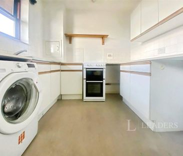 1 bedroom flat to rent - Photo 4