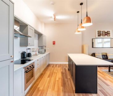 2 bedroom apartment to rent - Photo 4