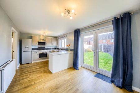3 bedroom detached house to rent - Photo 5