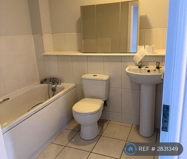 1 bedroom flat to rent - Photo 5