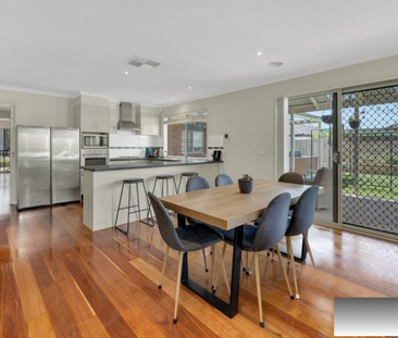 Your Family Haven in a Peaceful Tarneit Court! - Photo 3
