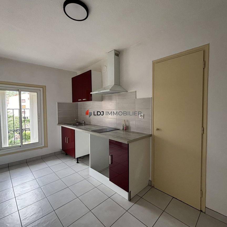 Location Appartement 2 pièces 62m² PRADES 66500 - Photo 1