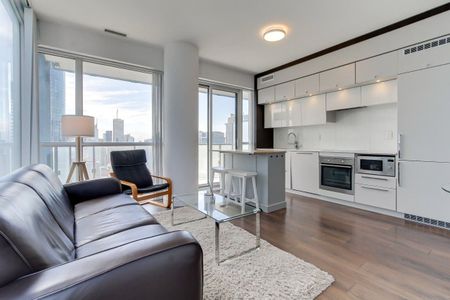 For Lease - 15 Grenville Street Unit# 4109, Toronto, Ontario - Photo 2