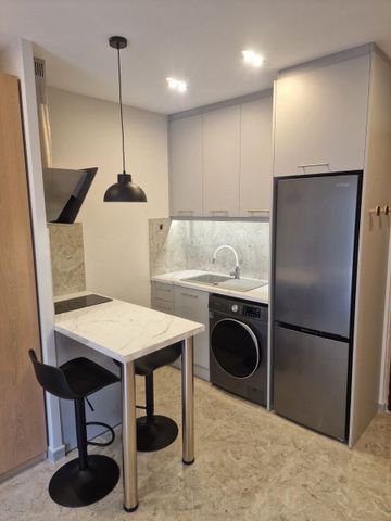Studio/Γκαρσονιέρα για ενοικίαση Κέντρο (Χαριλάου) - Photo 4