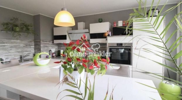 Haus im Haus / 4-Zimmer Maisonette-Wohnung mit EBK & Stellplatz - Photo 1