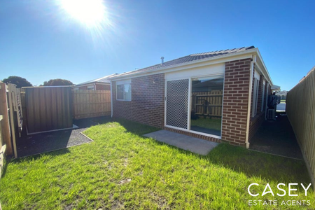 12 Cardiff Circuit, Carrum Downs - Photo 4